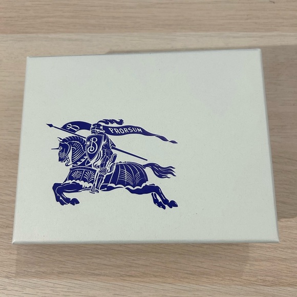 Burberry Check Card Case - Picture 5 of 6